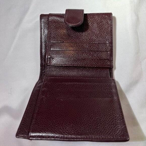 CHANEL 100% Leather Caviar Skin Large CC Logo Wallet - Picture 8 of 13